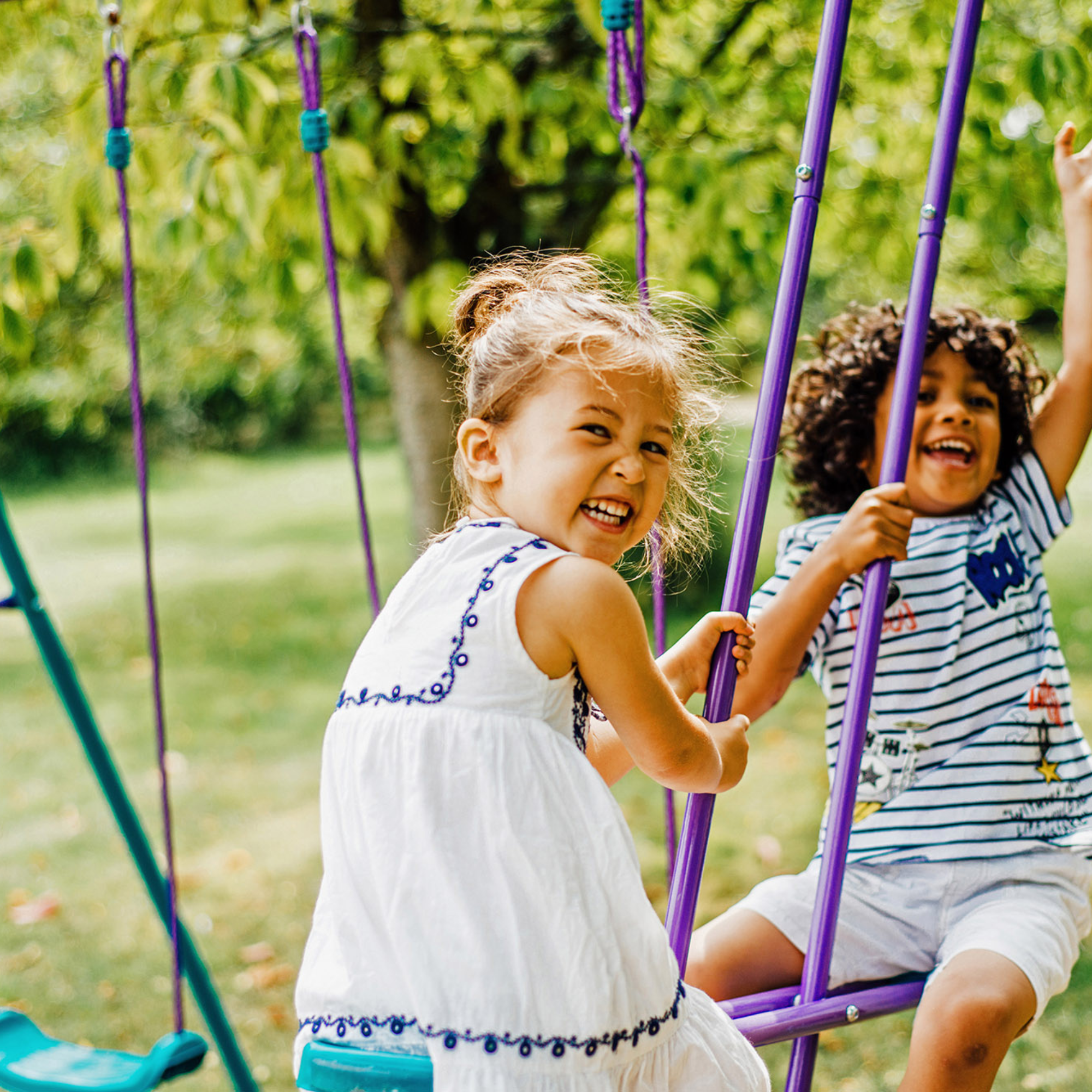 Plum Jupiter Double Swing with Glider Set, Easy to Assemble Sturdy Metal Frame with 50kg Maximum Weight Capacity Per Swing, Outdoor Toy Suitable for Children Aged 3 years and Above