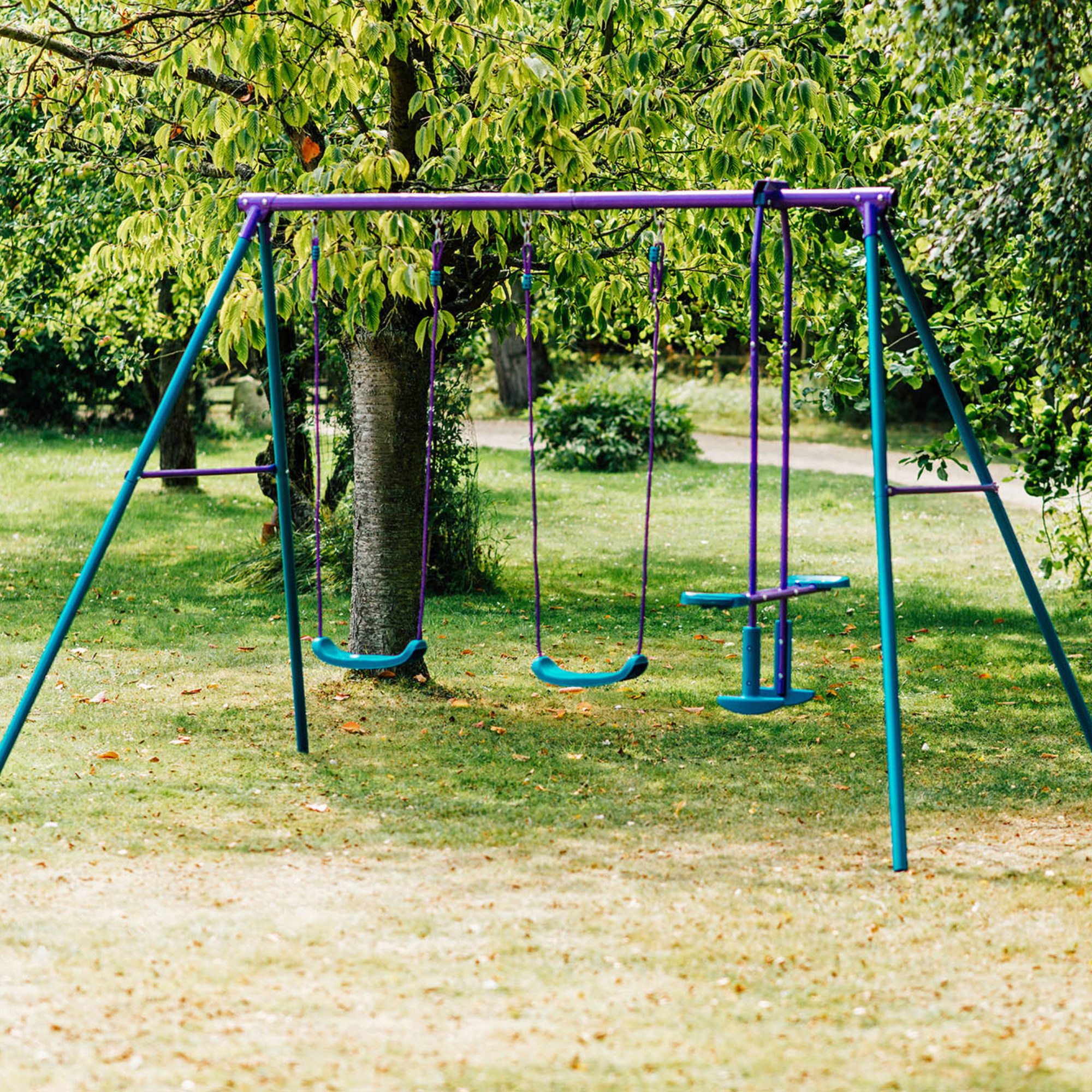 Plum Jupiter Double Swing with Glider Set, Easy to Assemble Sturdy Metal Frame with 50kg Maximum Weight Capacity Per Swing, Outdoor Toy Suitable for Children Aged 3 years and Above