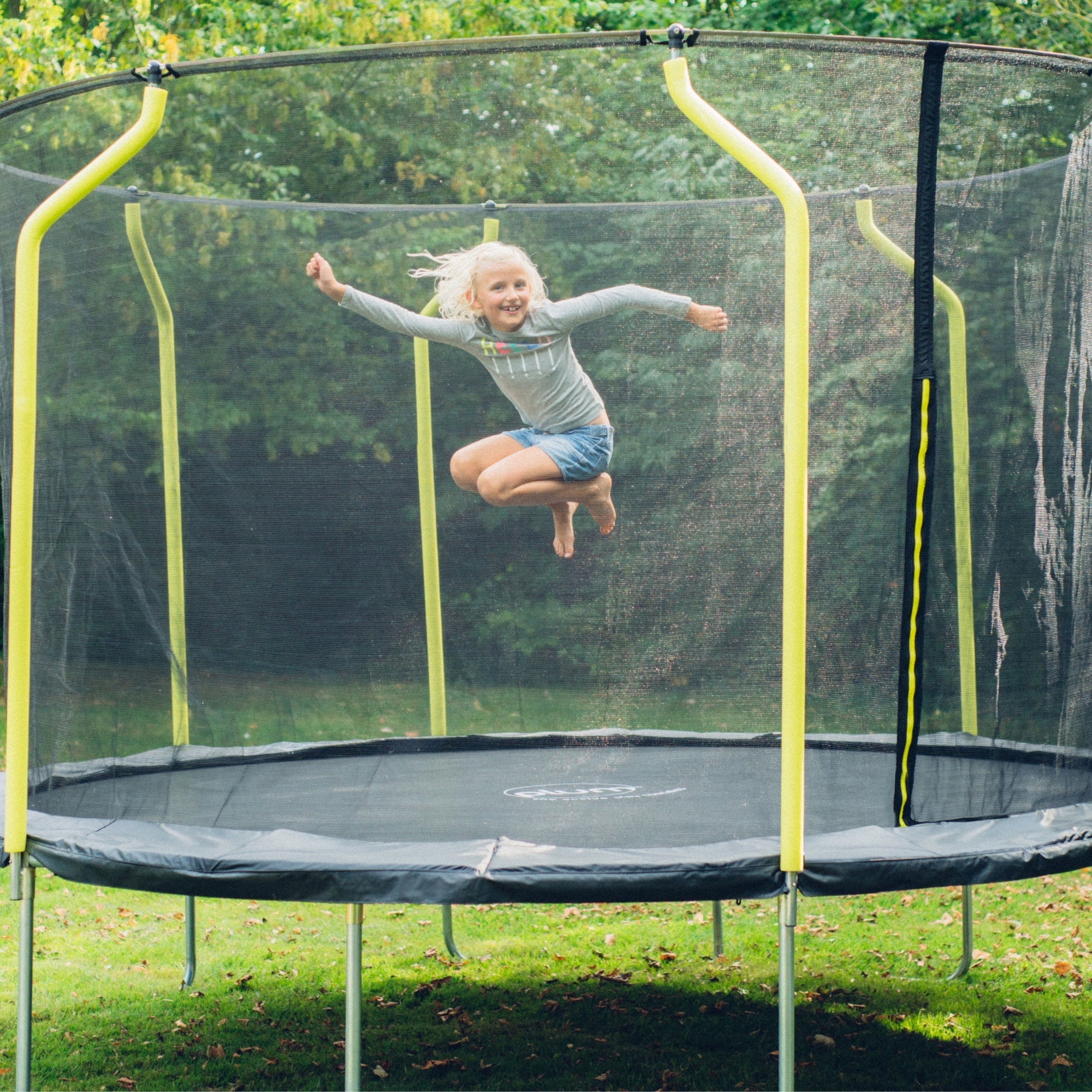 Plum 8ft Springsafe Jumper Trampoline with Enclosure, Safety Net and Foam Pad Protection, Stable Recreational Outdoor Toy with UV, Rust + Weather Protection, Suitable for Kids 6 Years and Above