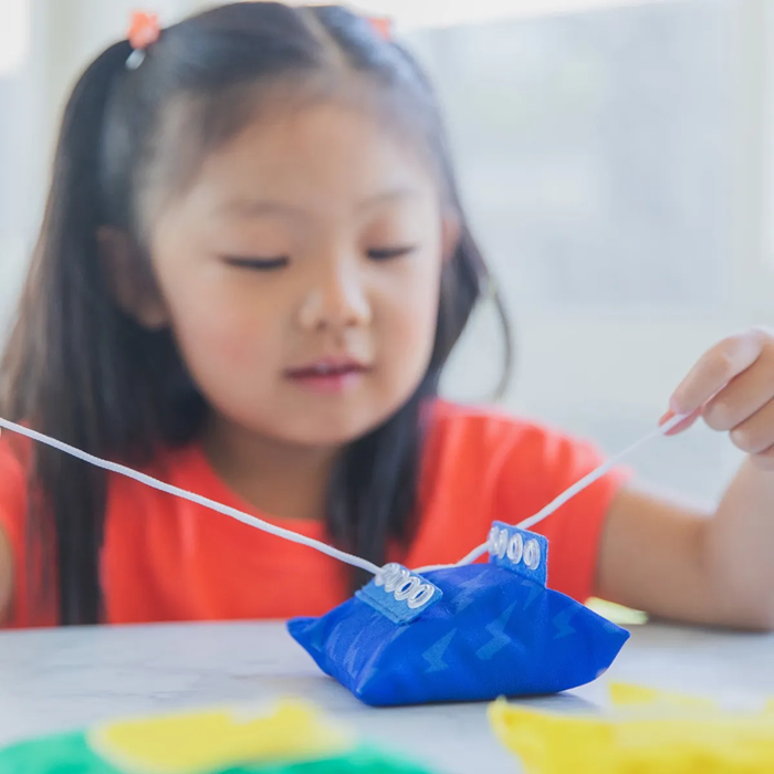 Educational Insights Dressing Skills Bean Bags – Hands-On Dressing & Fine Motor Learning Set (Ages 4+)