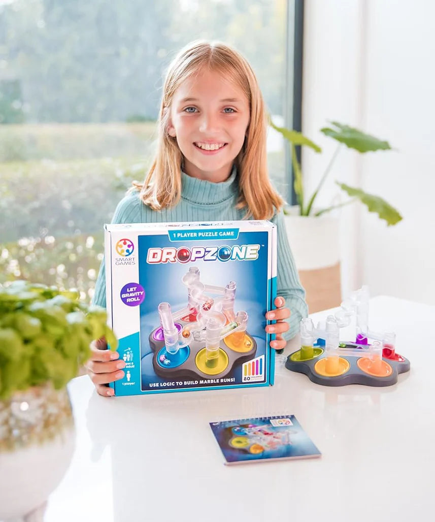SmartGames IQ Love, Fun IQ Brain Teaser Puzzle, Cognitive Development STEM Toy with 120+ Challenges, Travel Friendly Handheld Educational Matching Puzzle Game, Suitable for Children Above 7+