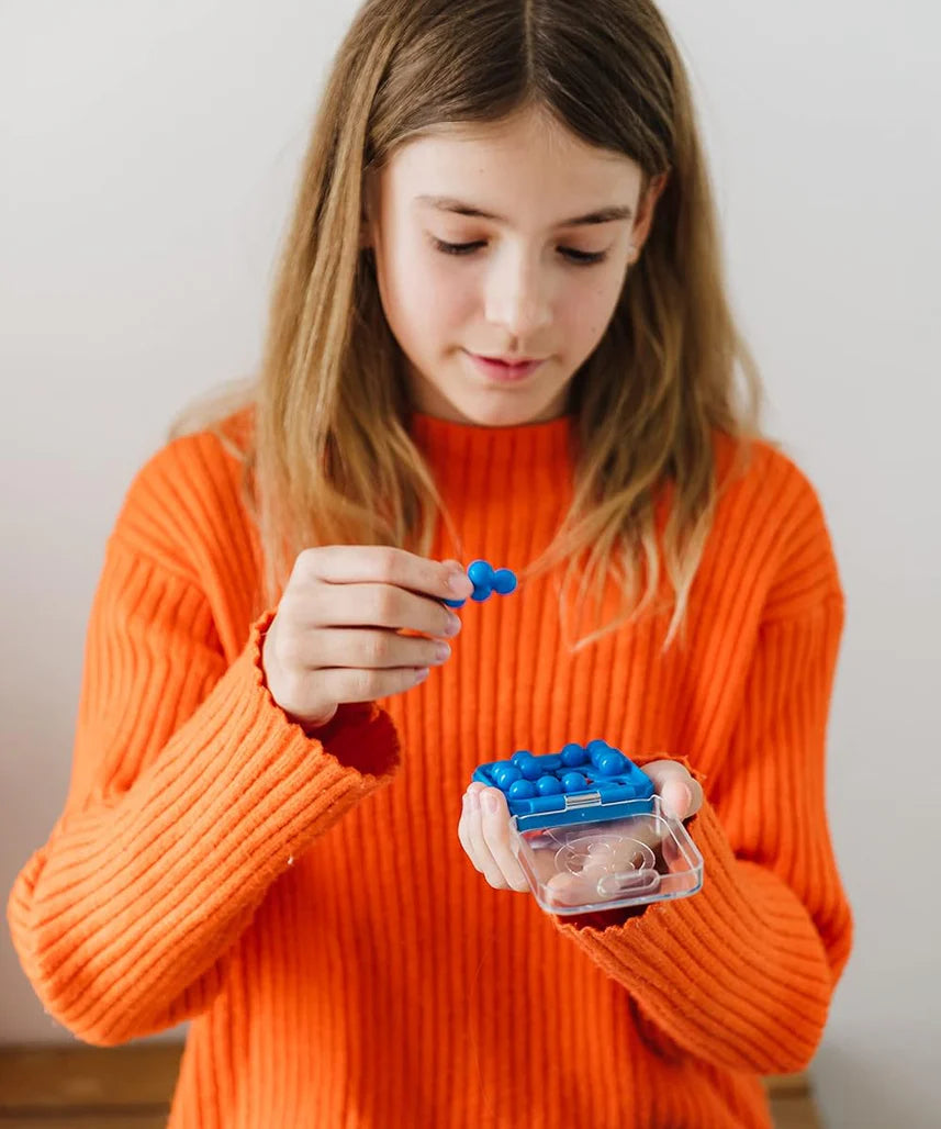 SmartGames IQ Mini, Create your Own Levels with our Fun IQ Puzzle & Brain Games, Travel Friendly Handheld Educational Matching Puzzle Game, Suitable for Children Above 6+