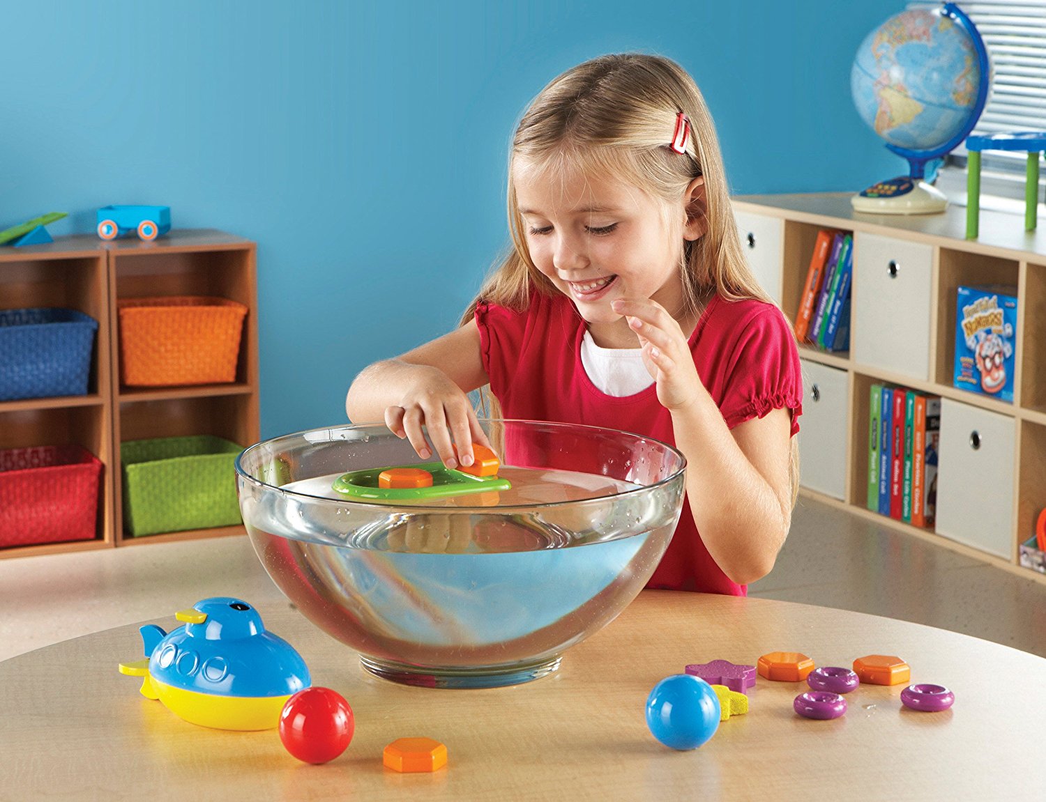 Learning Resources STEM, Sink or Float Activity Set, Hands-On Science Experiment Kit for Kids, Early Physics & Buoyancy Learning, Includes 10 Activity Cards & Multilingual Guide, Ages 5+