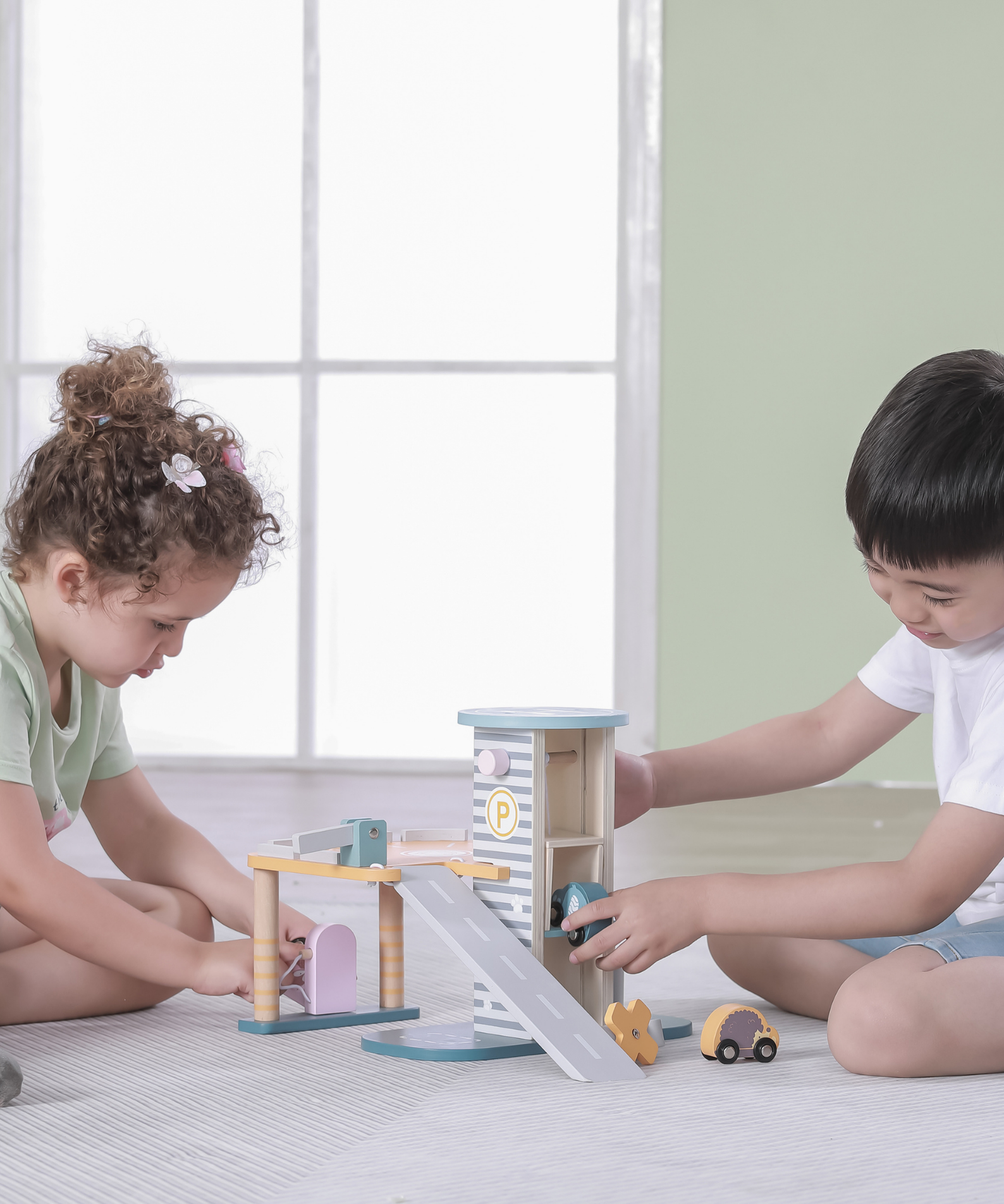 PolarB Wooden Parking Garage Toy with Cars and Helicopter for Kids Aged 3 and Up  Educational Roleplay Set with Gas Station, Car Wash, Lift, Ramp, and Rooftop Landing Pad