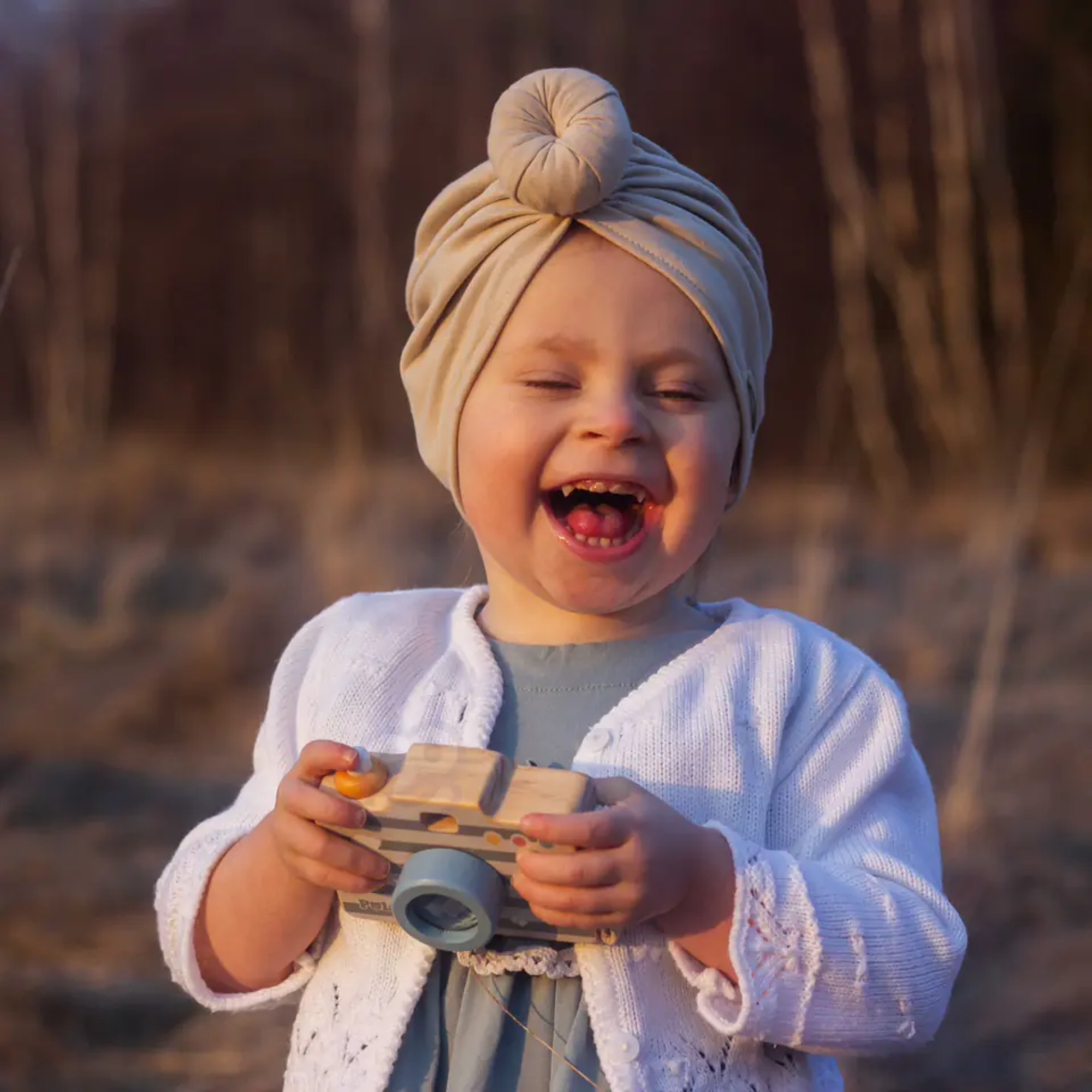 PolarB Wooden Camera Toy with Kaleidoscope for Toddlers Aged 2 and Up  Durable, Educational Roleplay Toy to Develop Creativity and Motor Skills