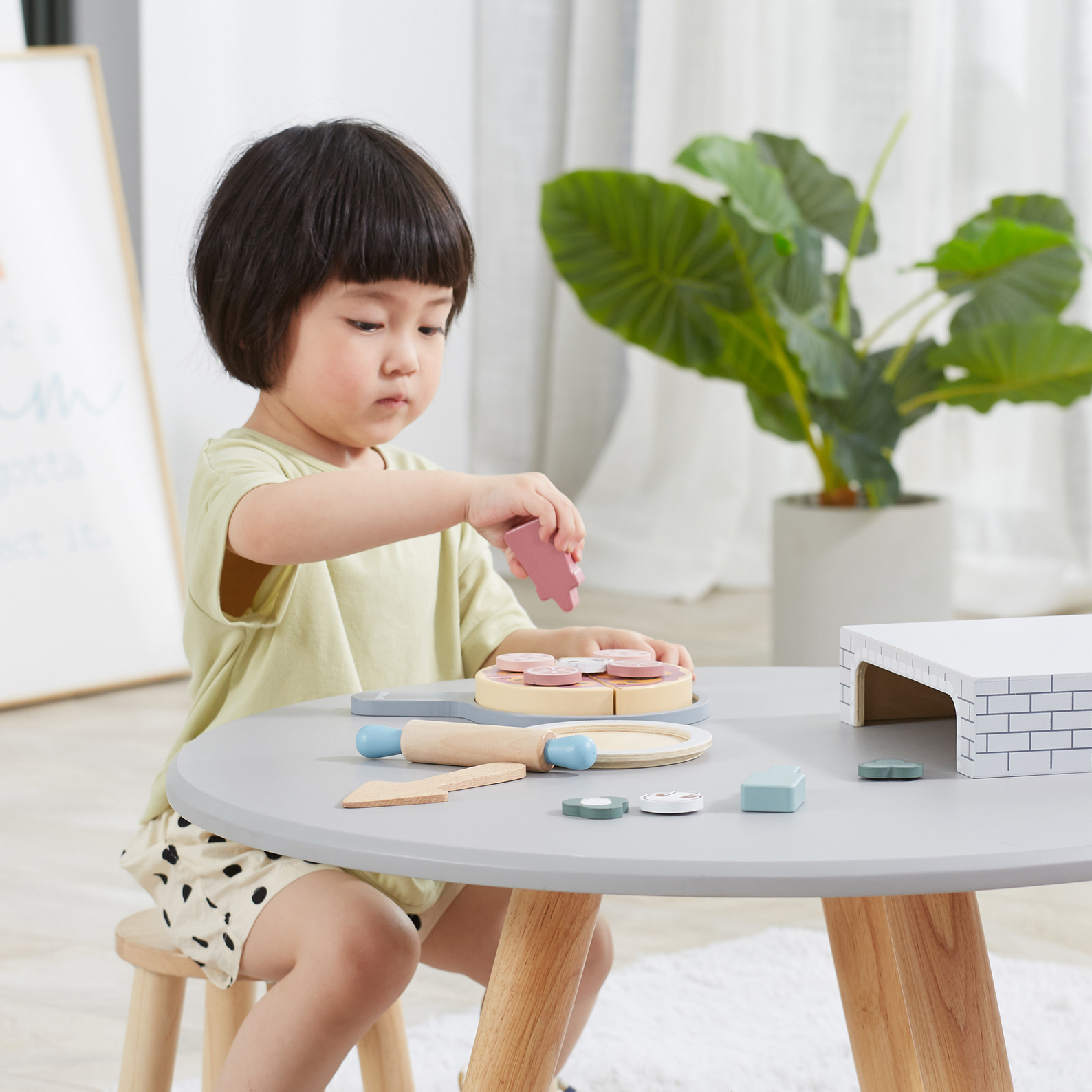 PolarB Home Made Pizza Wooden Pretend Play Toy for Kids  Age 2 Years and Above