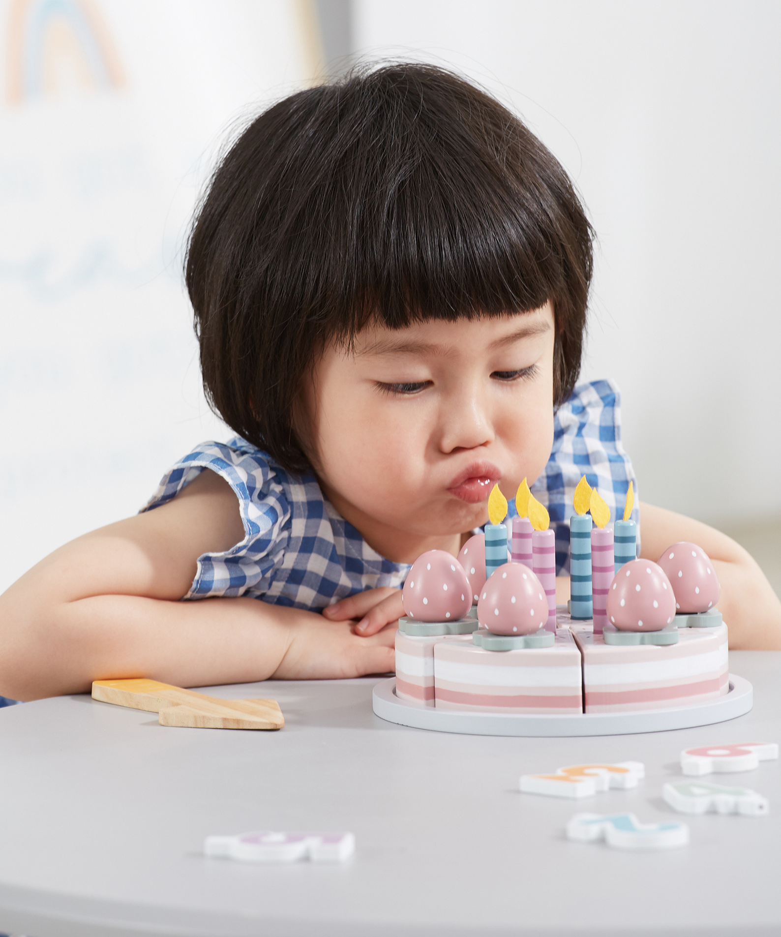 PolarB Wooden Birthday Cake Toy Set for Ages 3 and Up  6 Slice Roleplay Cake with Number Blocks, Candles, and Accessories for Creative Play and Skill Development