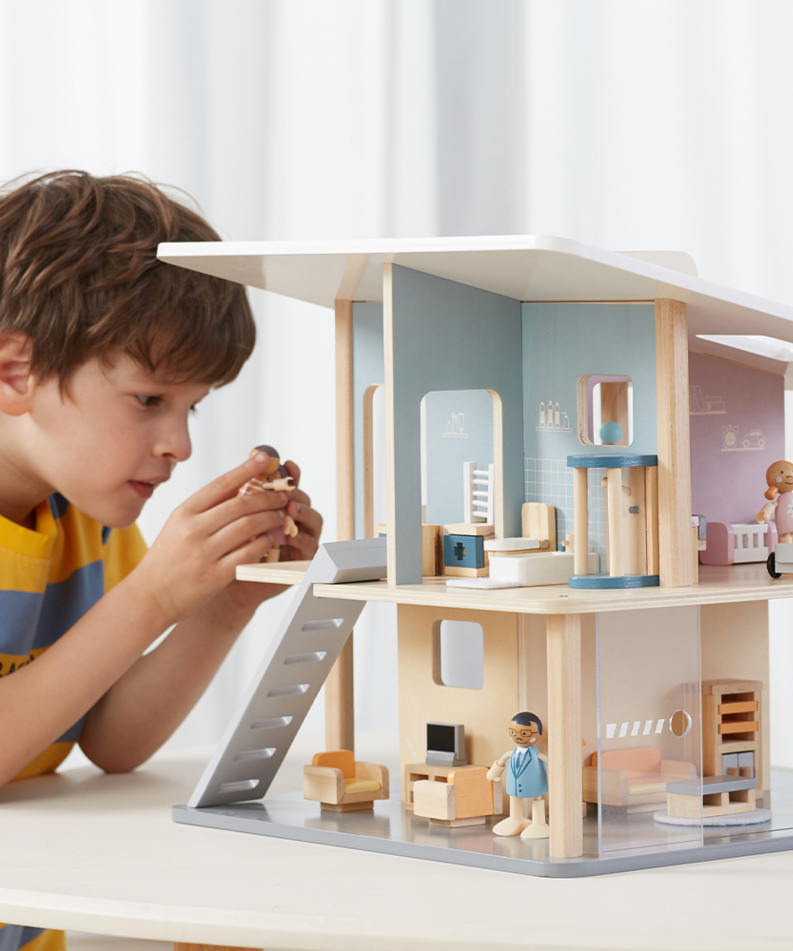 PolarB Doll Family Set of 4 with Posable Arms and Legs for Dollhouse Role Play, Ages 3 and Up