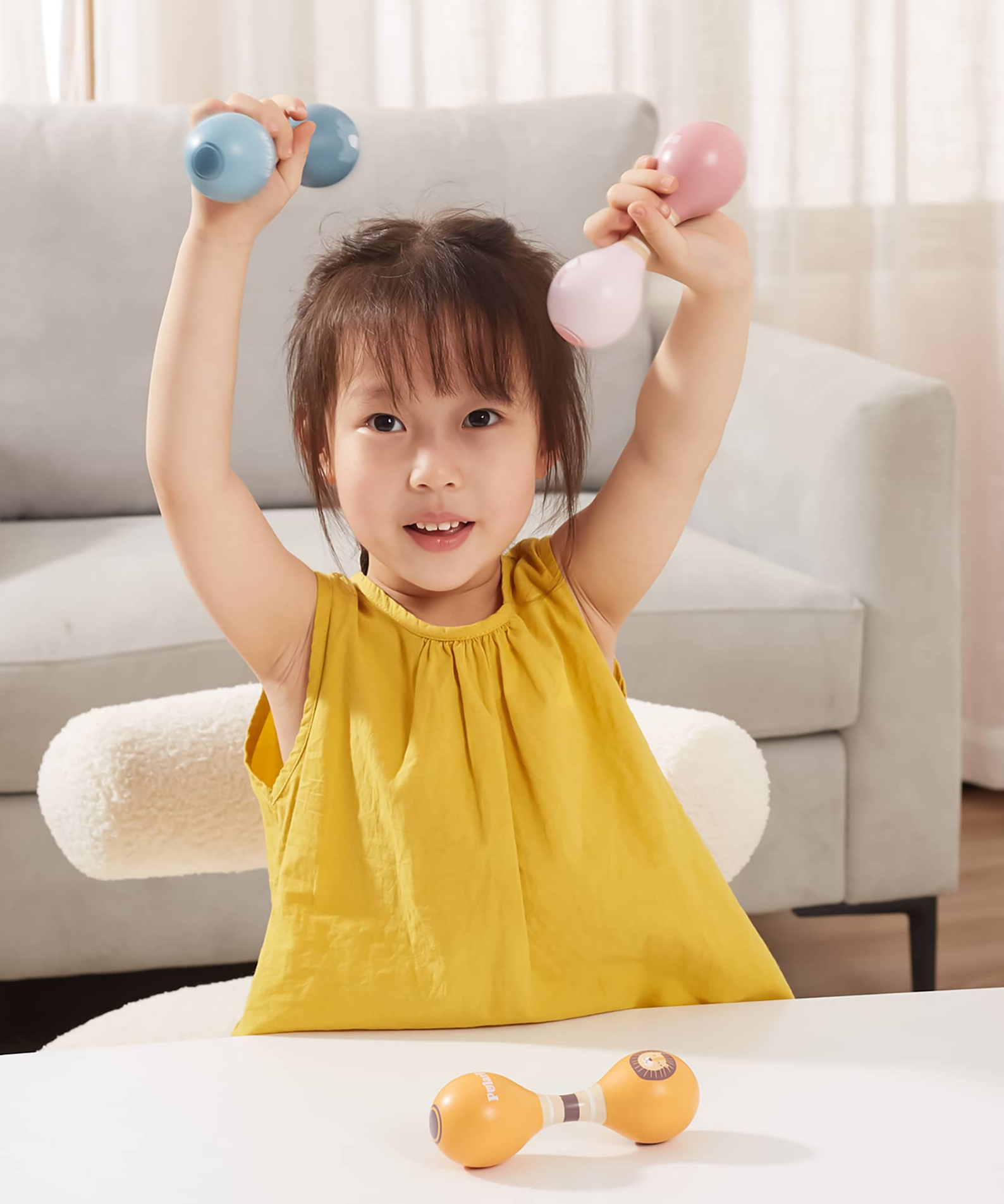 PolarB Wooden Double Maracas for Babies and Toddlers, Easy Grip Lion Design, Early Musical Instrument, Safe and Non-Toxic, Suitable from 0m+