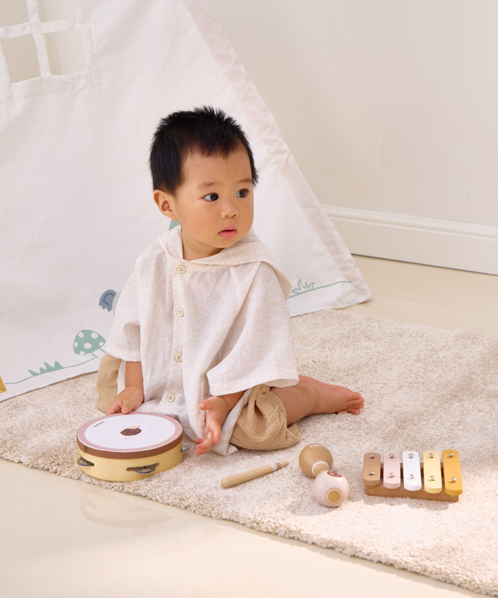 PolarB Hedgehog Wooden Music Set for Toddlers, Includes Tambourine, Maracas and Xylophone, Musical Instrument Toy Kit for Early Learning and Creative Play, 18 Months and Up