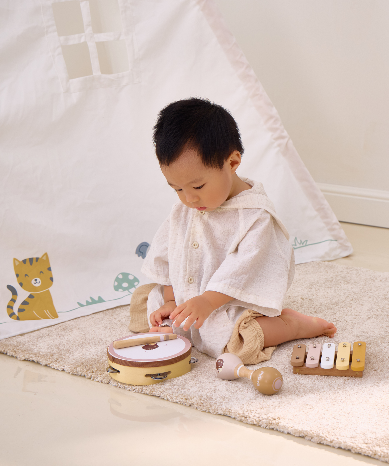 PolarB Hedgehog Wooden Music Set for Toddlers, Includes Tambourine, Maracas and Xylophone, Musical Instrument Toy Kit for Early Learning and Creative Play, 18 Months and Up