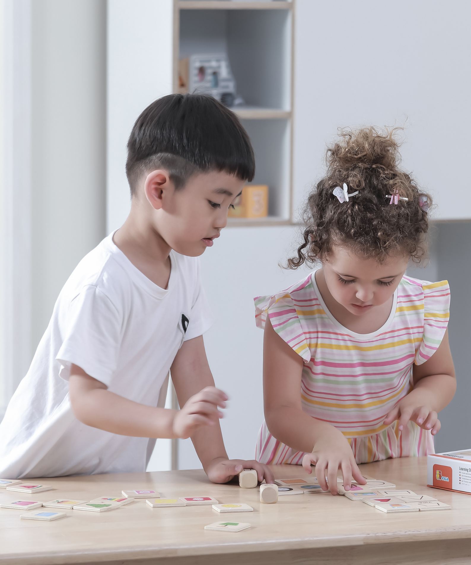 Viga Learning Shapes, 35 Piece Mix & Match Puzzle, Montessori Wooden Toy, Develops Sensory, Cognitive & Fine Motor Skills, Non-Toxic & Eco-friendly Kids Educational Toy, for Boys & Girls 3Y+