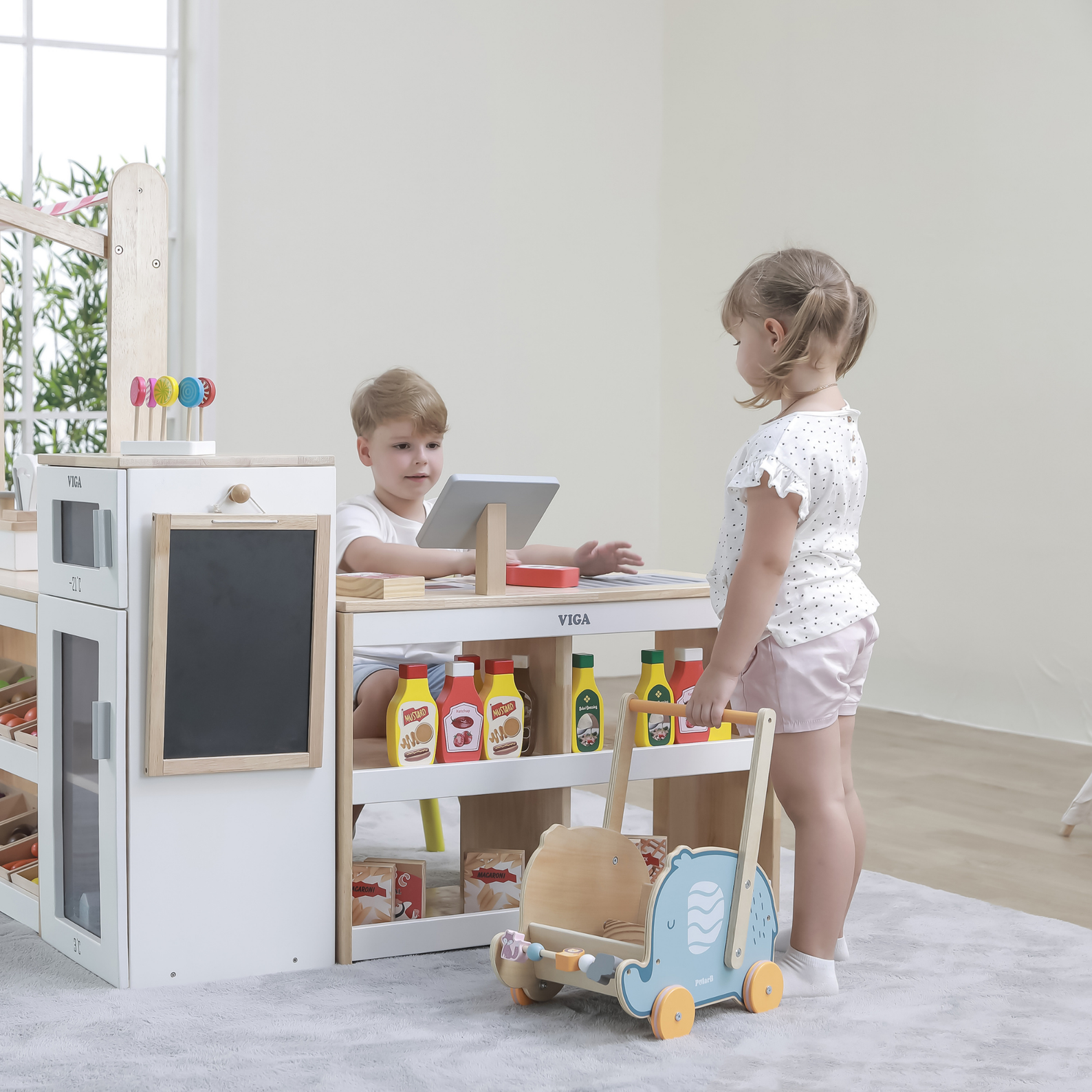 VIGA Wooden Supermarket Stall  Food Display Stand with Cash Register and Scanner  Pretend Play Market Role Play Toy  Ages 3 and Up