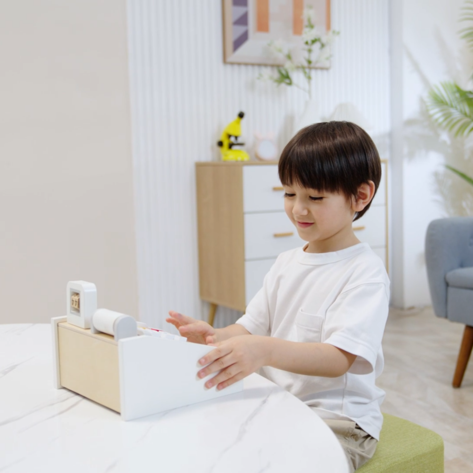 VIGA Wooden Cash Register for Kids  Gray and White Pretend Play Checkout Set with Scanner, Money, and Card Reader  Educational Roleplay Toy for Ages 3 and Up