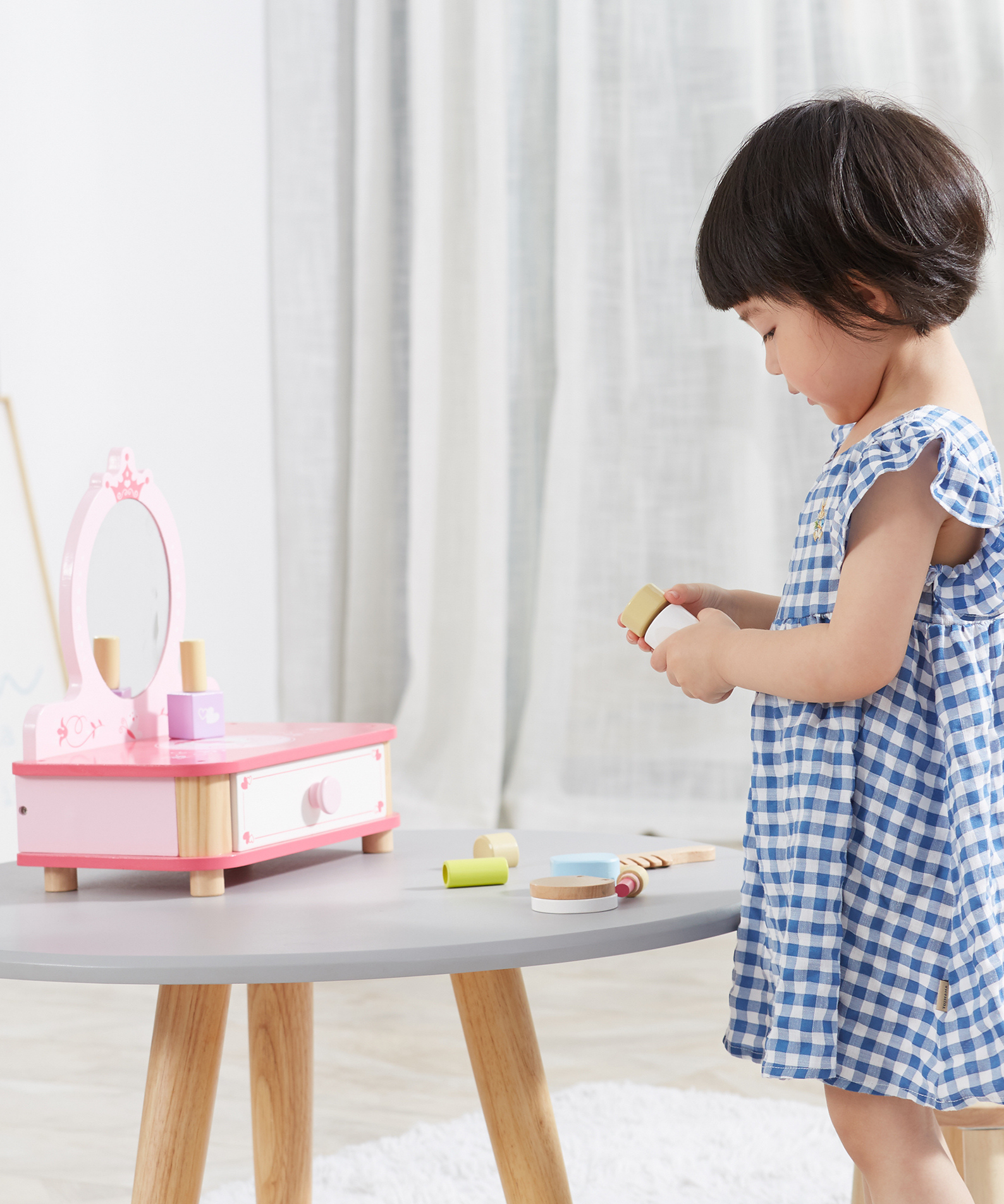 Viga Wooden Dressing Table with Mirror and Accessories  Pretend Play Make-Up Vanity for Kids  9-Piece Beauty Set  Ages 3 and Up