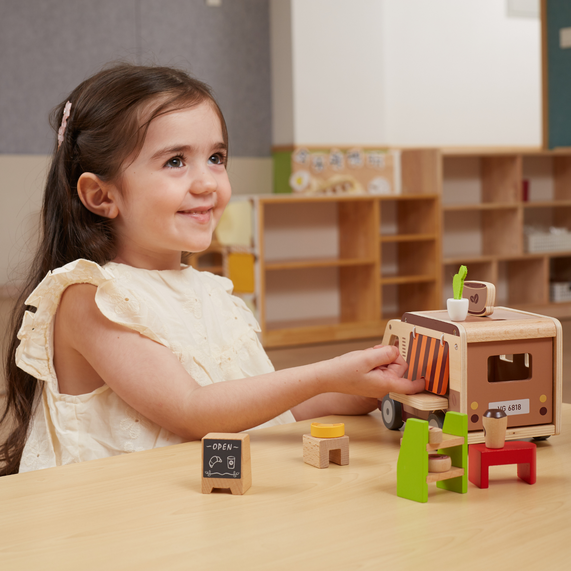 Viga Wooden Coffee Truck Playset, 11-Piece Montessori-Inspired Cafe-Themed Vehicle Toy, Non-Toxic and Eco-Friendly, Encourages Imaginative Role Play and Fine Motor Skills, Suitable for Boys & Girls Ages 3+