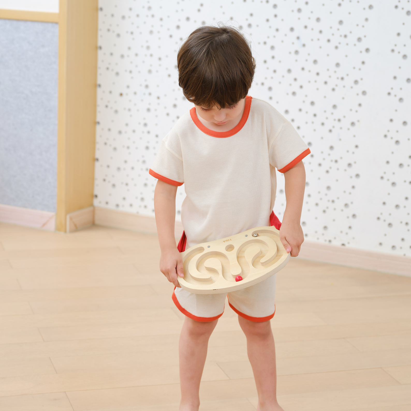 Viga Body Balace, Ball-in-a-Maze Puzzle, Montessori Wooden Toy, Develops Sensory, Cognitive & Fine Motor Skills, Non-Toxic & Eco-friendly Kids Educational Toy, Suitable for Boys and Girls Aged 3Y+