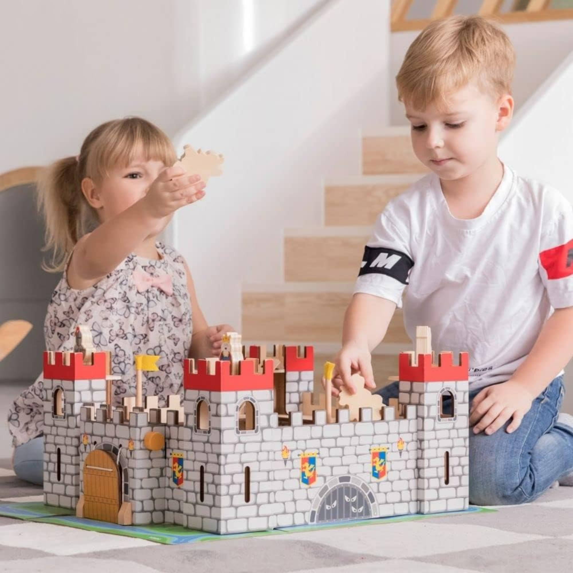 VIGA Wooden Castle Play Set  Imaginative Roleplay Toy for Kids  Age 3 Years and Above