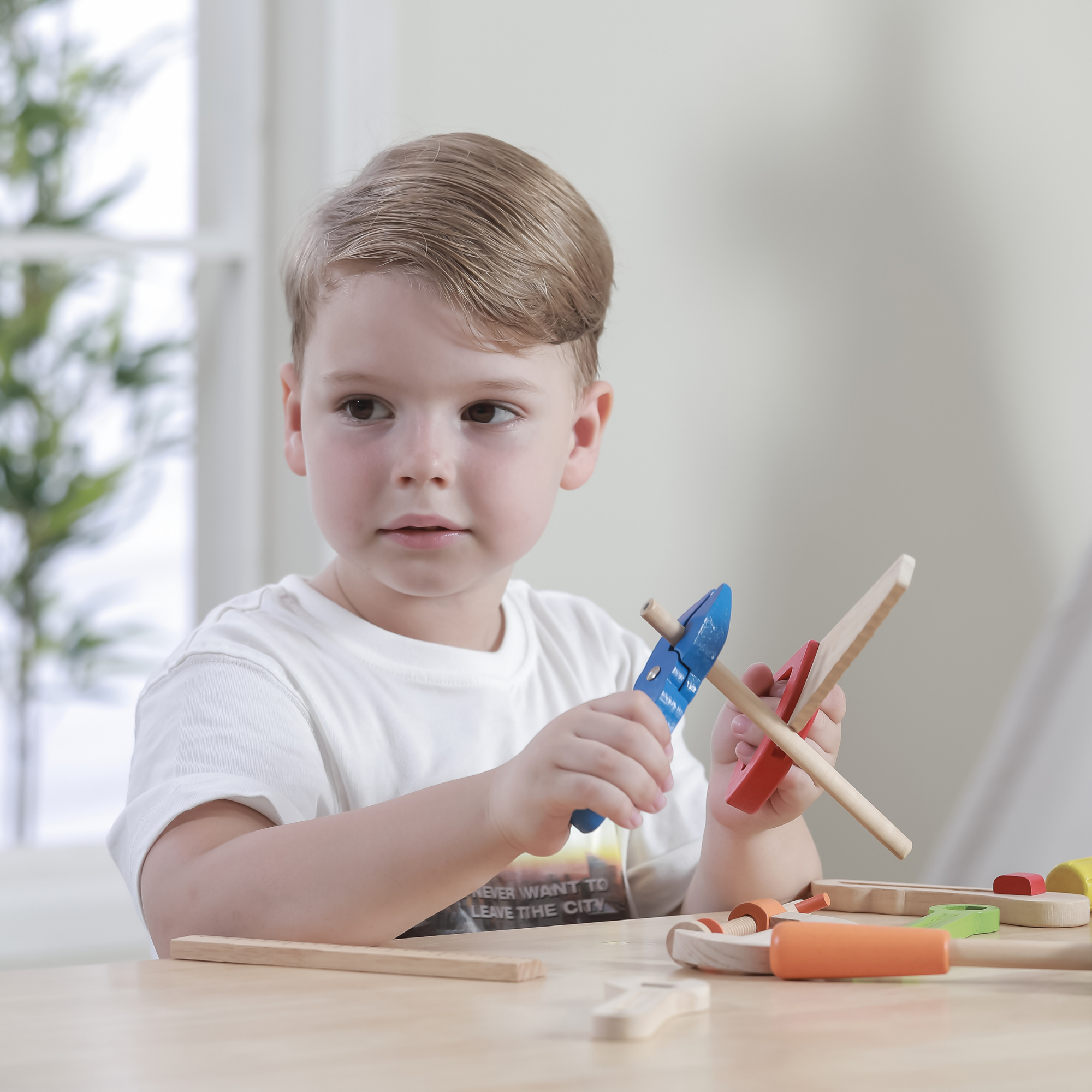 VIGA Wooden Tool Box with 10 Realistic Tools  Roleplay Set for Kids Ages 3 and Up