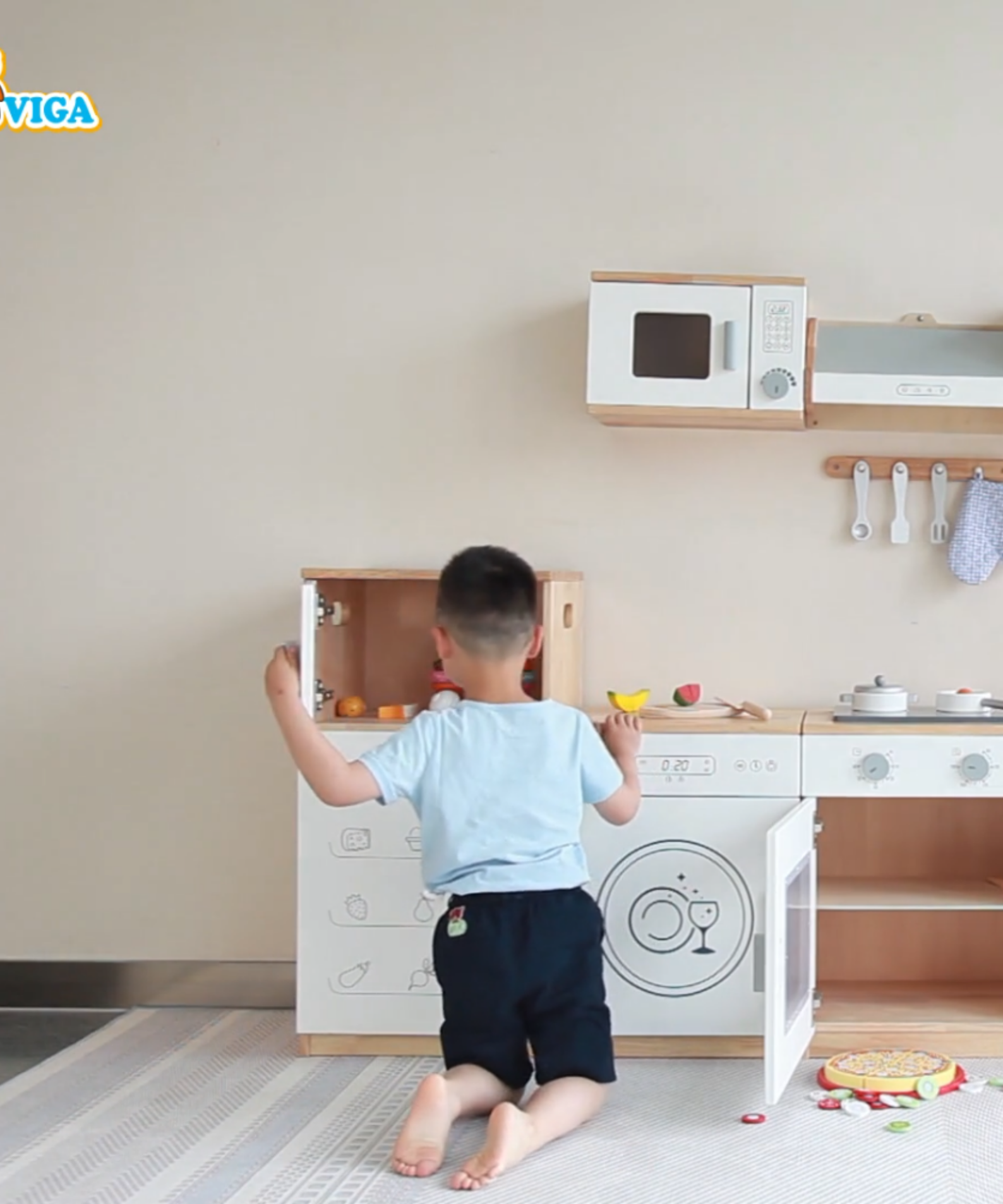 VIGA White Wooden Kitchen with Fridge  Pretend Play Cooking Set for Kids  Age 3 Years and Above