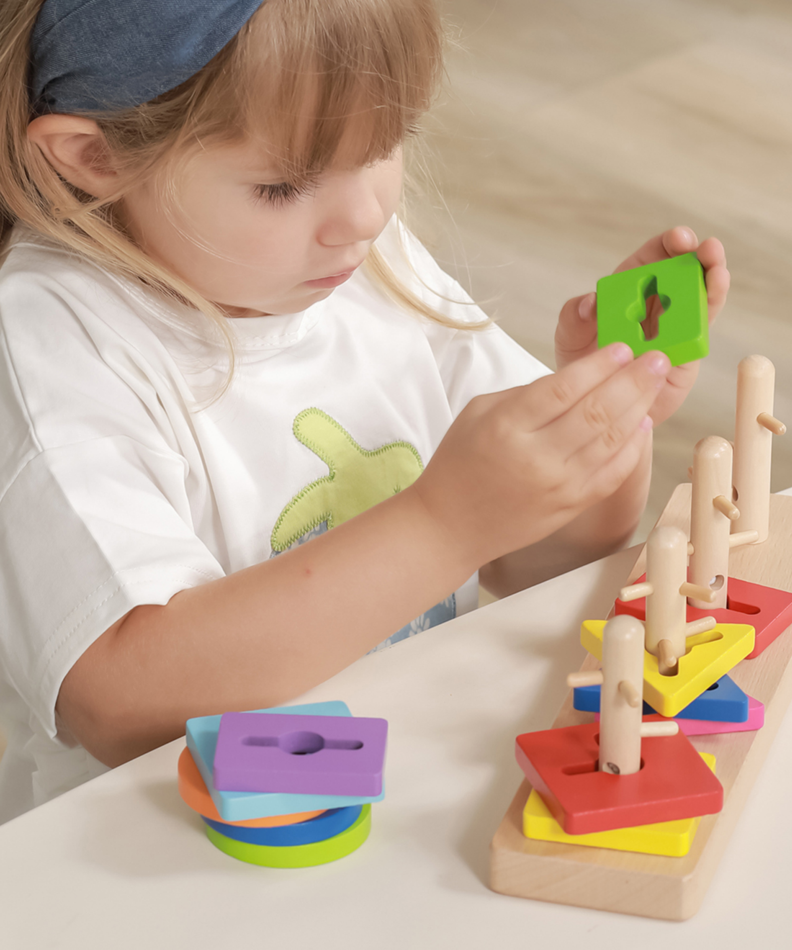 Viga Creative Shapes, 12 Piece Stacking Puzzle, Montessori Wooden Toy, Develops Sensory, Cognitive & Fine Motor Skills, Non-Toxic & Eco-friendly Kids Educational Toy, Suitable for Children Aged 18M+