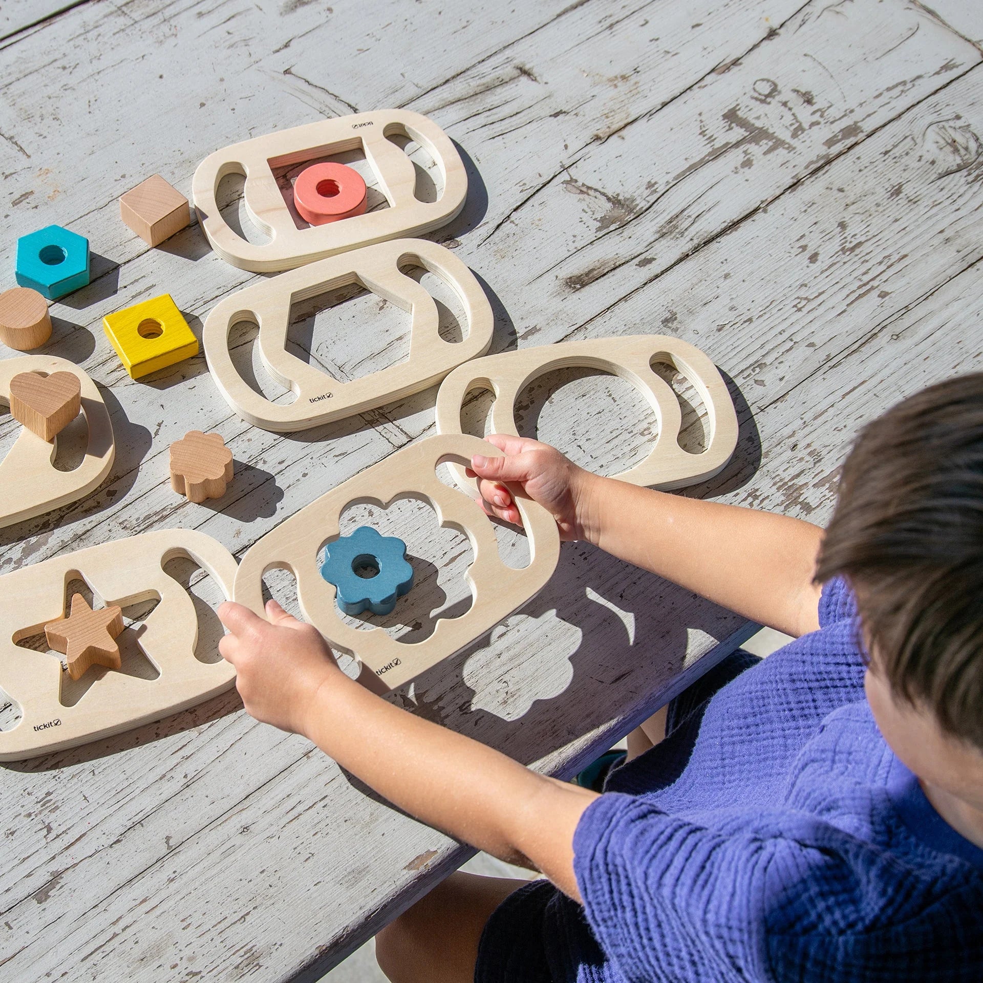 Easy Hold Shape Viewer Panels – Shape & Colour Sensory Set
