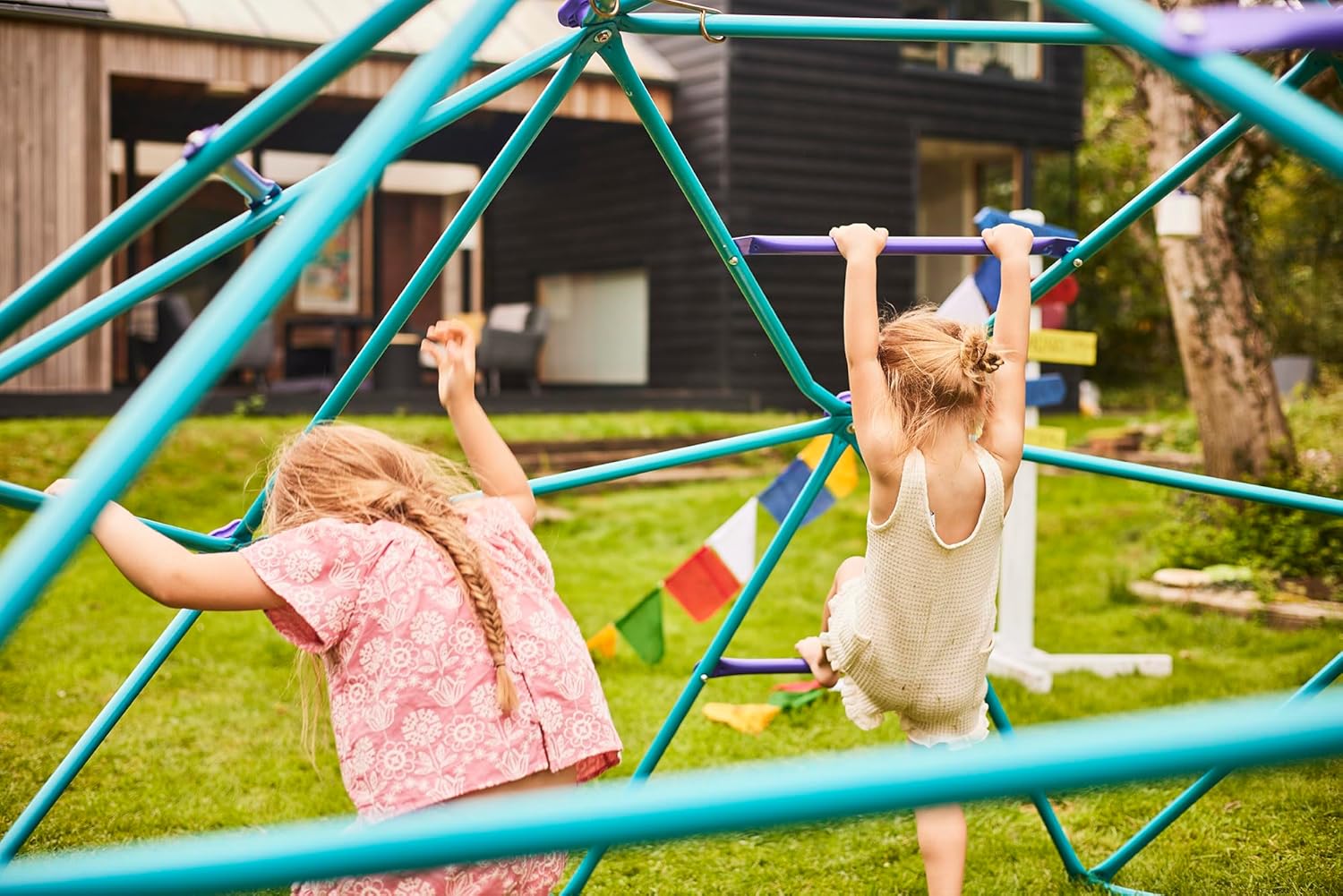 Plum Phobos Climbing Metal Dome, Easy to Assemble Backyard Geometric Climbing Dome with 250kg Weight Capacity, Outdoor Jungle Gym Toy Suitable for Children both Boys and Girls Aged 3 years and Above