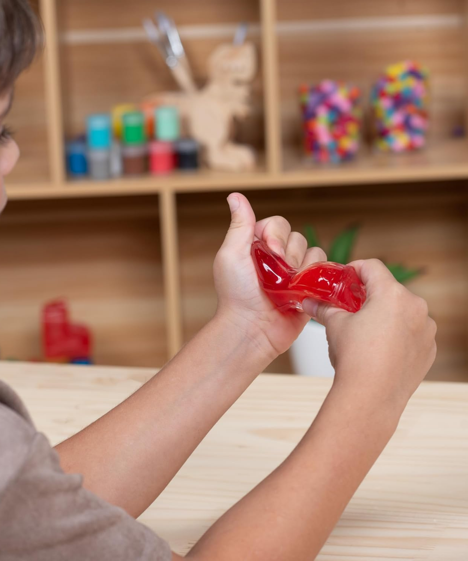 Goliath Fidget Blox, Vision Focused Sensory Squeeze & Play Fidget Toy, Liquid and Colour Based, Anxiety & Stress Relief Calming Therapy Desk Toy for Adults and Children, Red