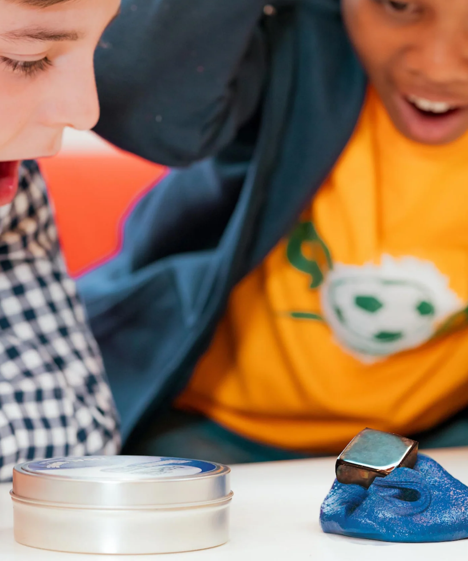 Crazy Aaron's Magnetic Tidal Wave Thinking Putty, 4" Tin with 90g of Non-Toxic Sensory Play Putty which Never Dries Out, Soft Textured Creative Fidget Toy for Boys and Girls Ages 3Y+