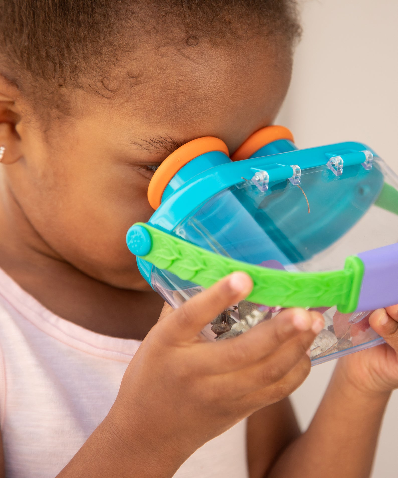 Learning Resources GeoSafari Jr. Bugnoculars, Kids Exploration Tool with 3x and 2x Magnification, Safe Bug & Specimen Viewer, Ages 3+