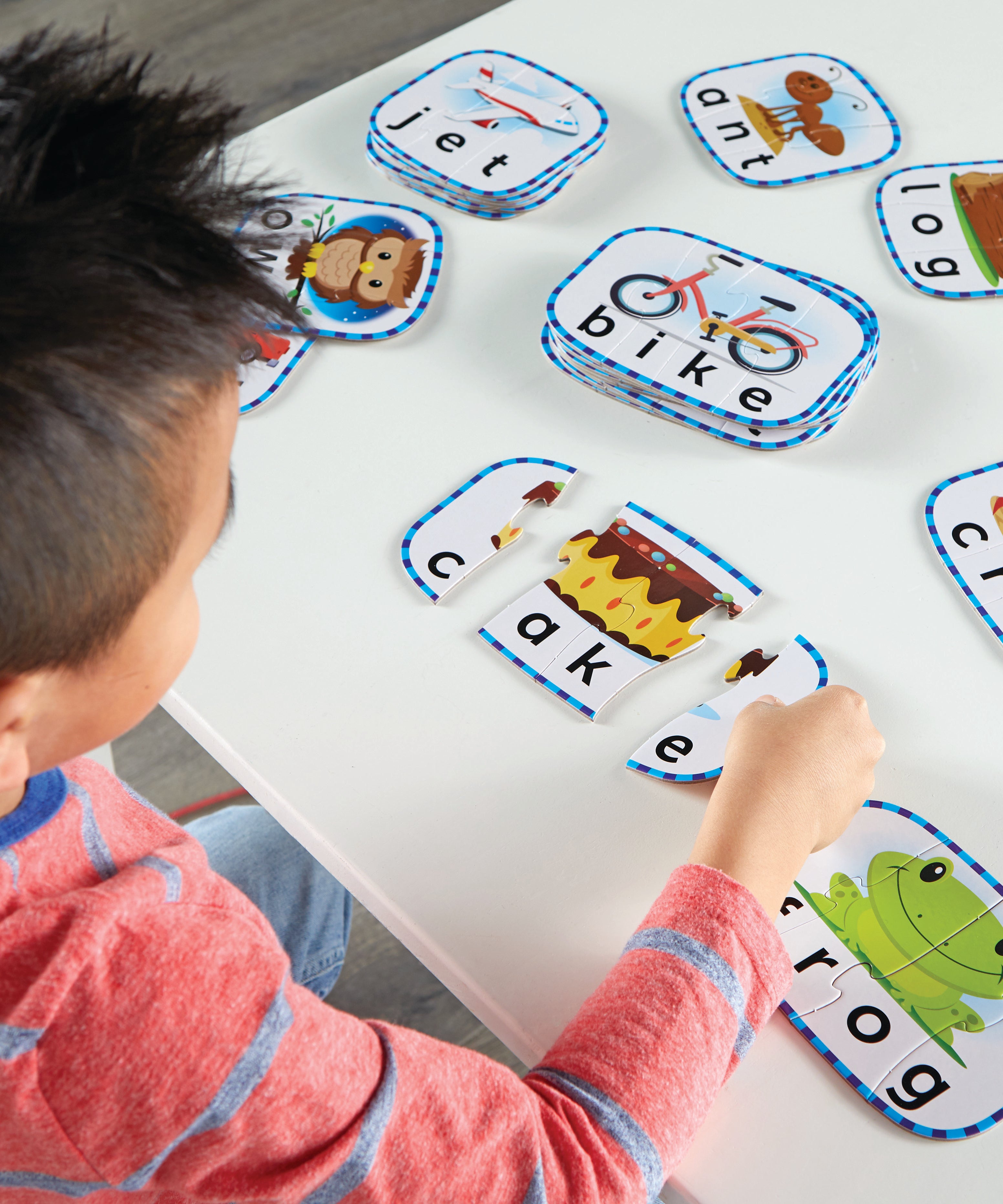 Learning Resources Spelling Puzzle Cards, 20 Self-Correcting Word Puzzles for Preschool and Early Literacy Skills, Ages 4+