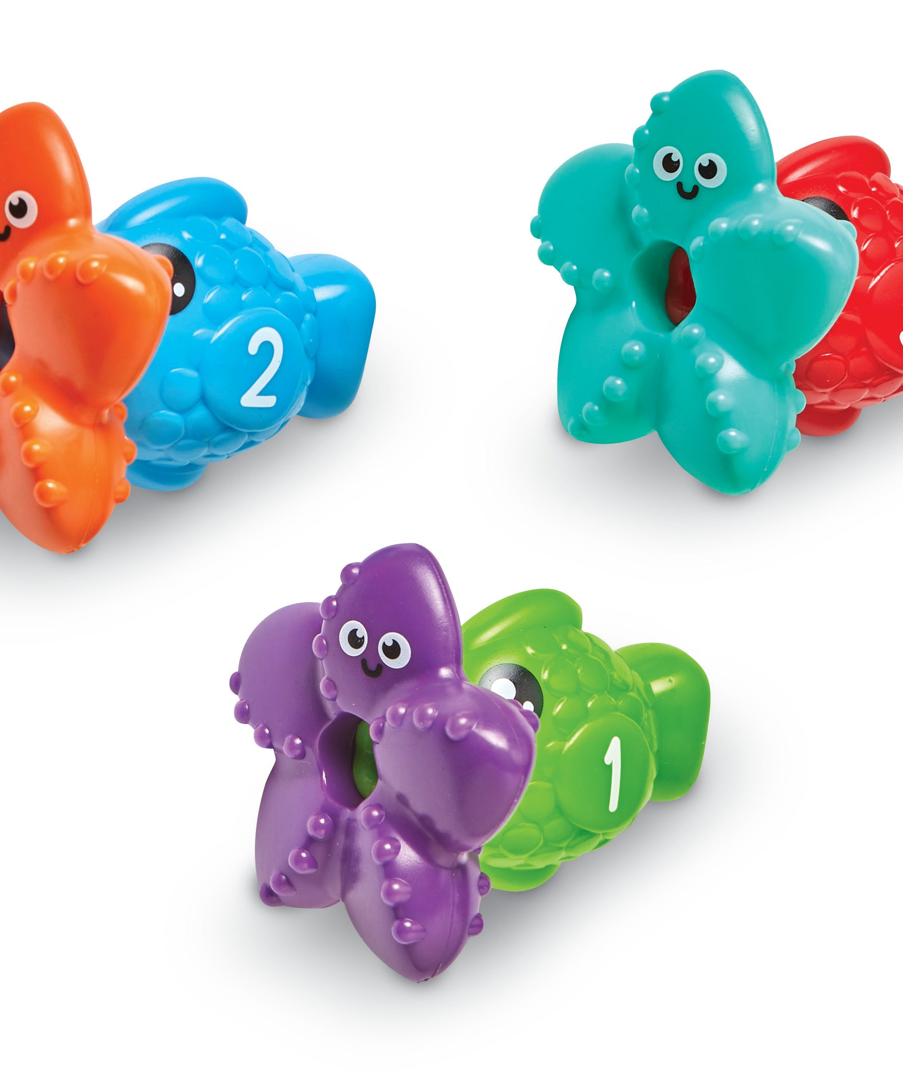 Learning Resources Steve the Scoop and Splash Shark, Water Play Toddler Toy with Fish and Starfish, Bath, Pool, and Water Table Play, Ages 18 Months Plus