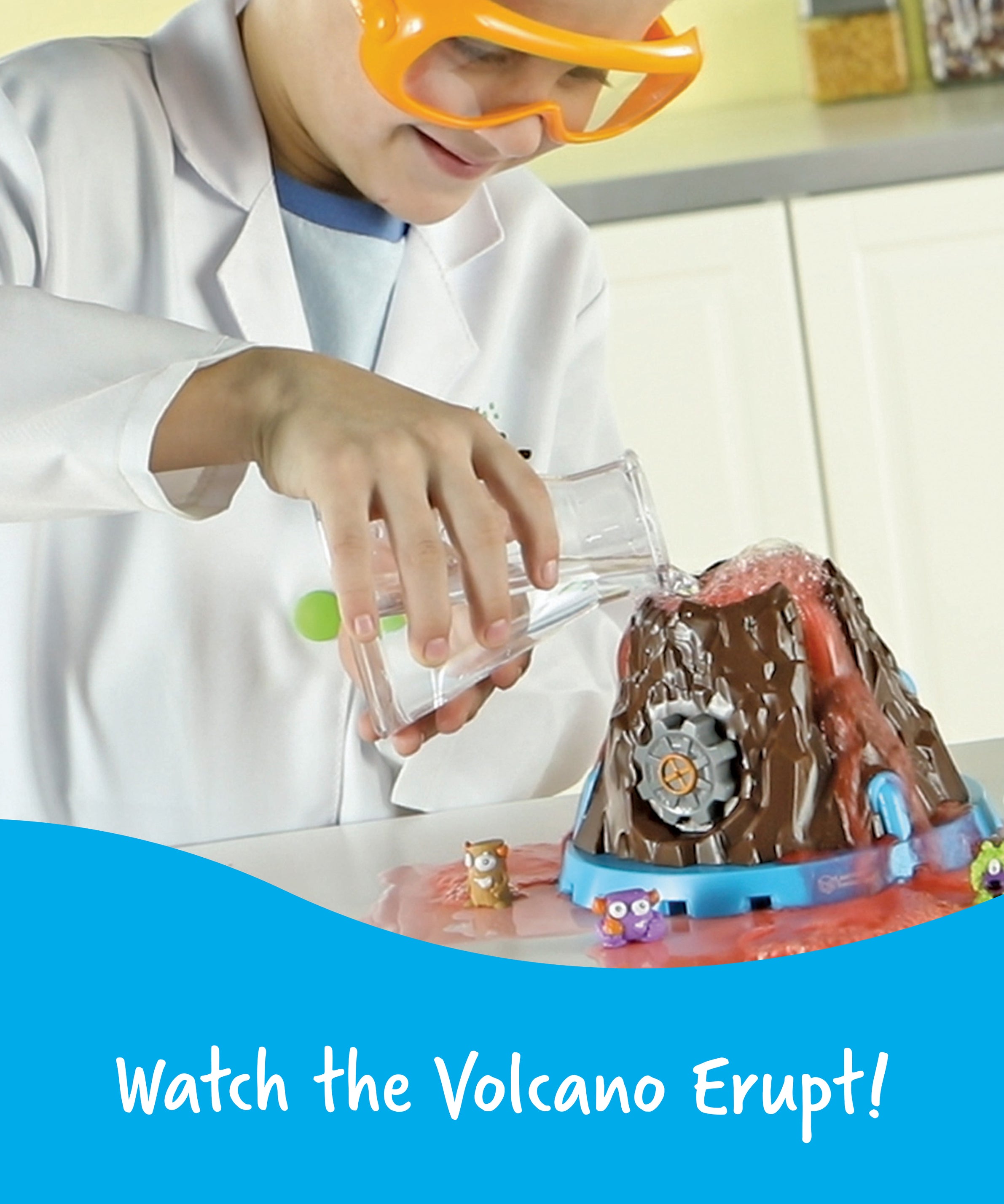 Learning Resources Beaker Creatures Bubbling Volcano Reactor, Science Experiment Kit with Surprise Creature and Activities, Ages 5 Plus