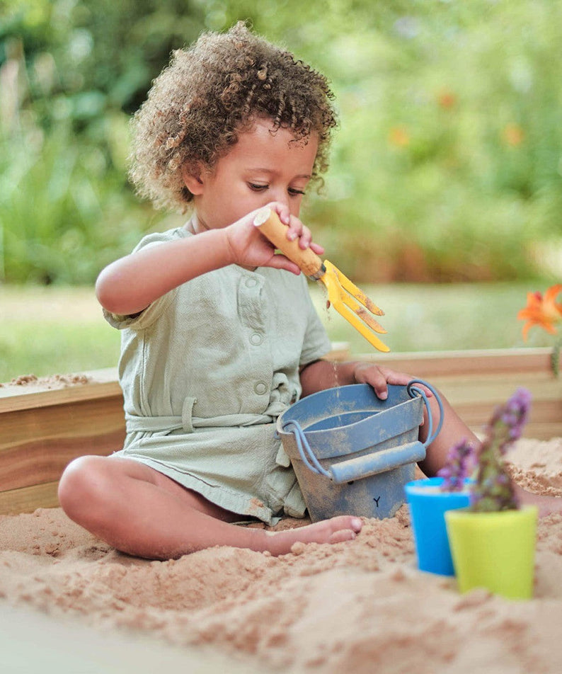 Plum Treasure Beach Wooden Sandpit with Cover, Outdoor Playground Sandbox Toy with Built-in Bench, Encourages Imaginative & Active Play for Kids, Suitable for Boys and Girls Aged 3 years and Above