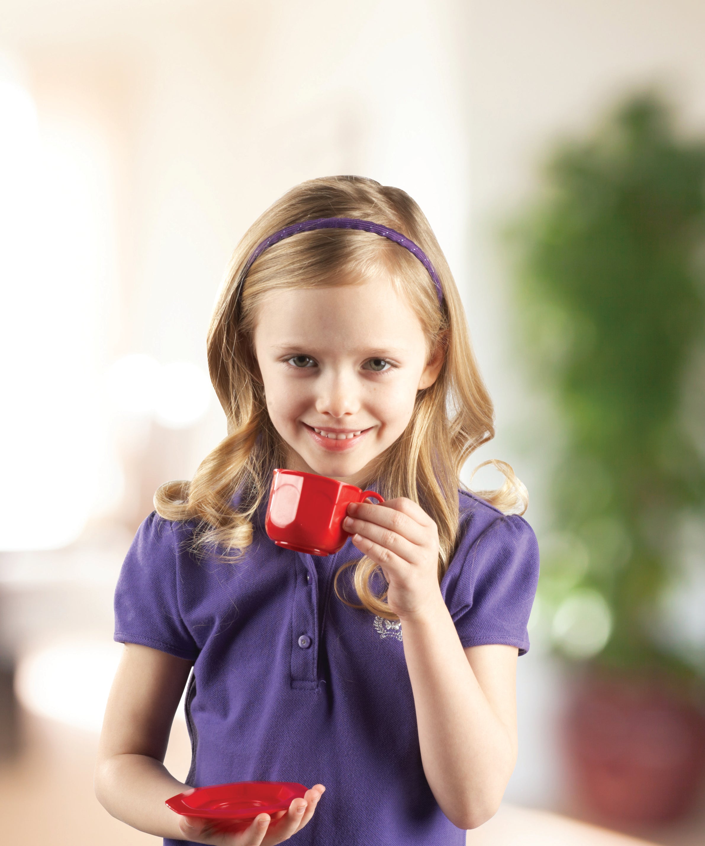 Learning Resources Play Dishes, 24-Piece Colourful Kitchen Toy Plate Set for Kids, Pretend Play Tableware for Toddlers, Durable Plastic, Ages 3+