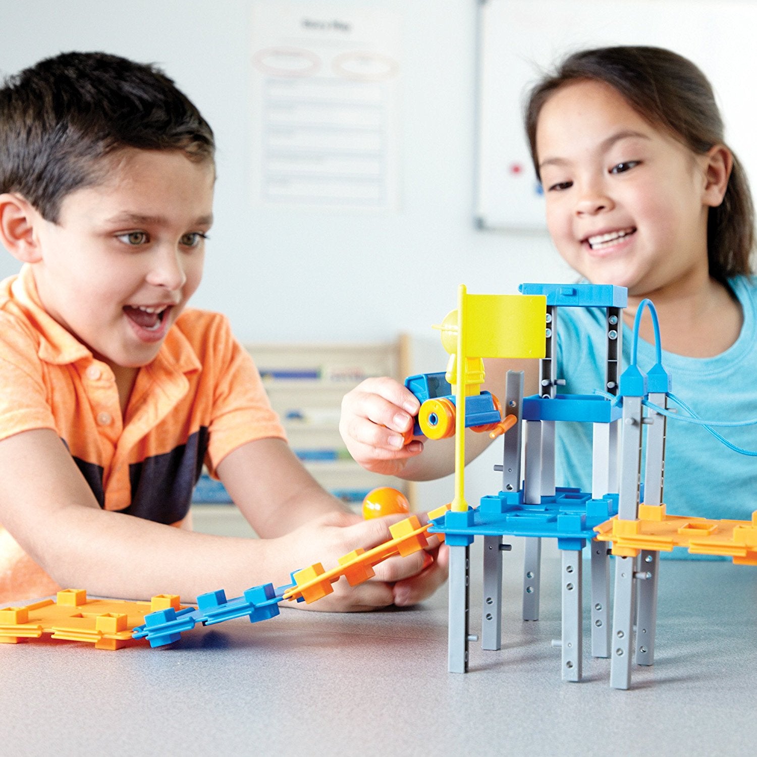 Learning Resources City Engineering & Design Building Set, Hands-On STEM & STEAM Construction Kit for Kids, Encourages Early Engineering & Creative Problem-Solving, 100 Pieces & 10 Activity Cards, Ages 5+