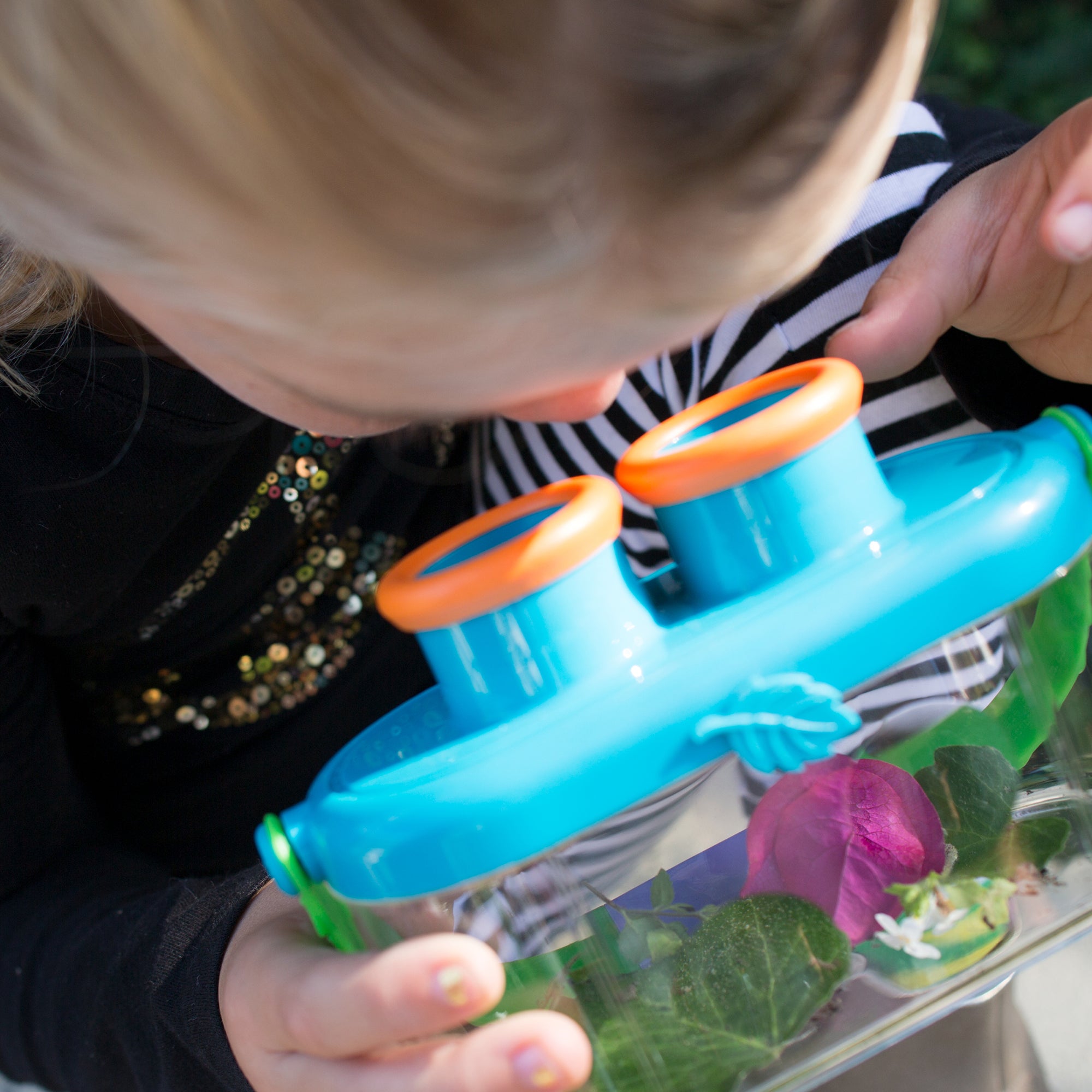 Learning Resources GeoSafari Jr. Bugnoculars, Kids Exploration Tool with 3x and 2x Magnification, Safe Bug & Specimen Viewer, Ages 3+